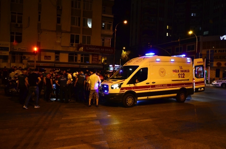 Adana’da Otomobil İle Motosikletli Yunus Ekibi Çarpıştı: 1 Polis Yaralandı
