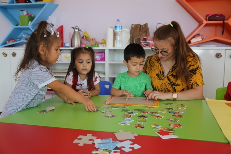 Erdemli Belediye Kreşi, Yeni Eğitim Sezonuna Başladı