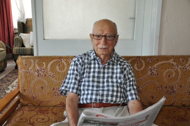 60 Yıllık Duayen Gazeteci 100 Yaşında