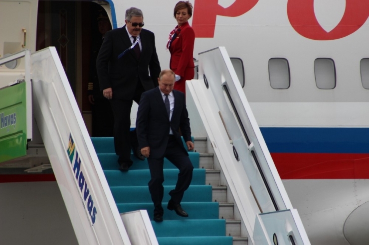Rusya Devlet Başkanı Putin, Üçlü Zirve İçin Ankara’ya Geldi