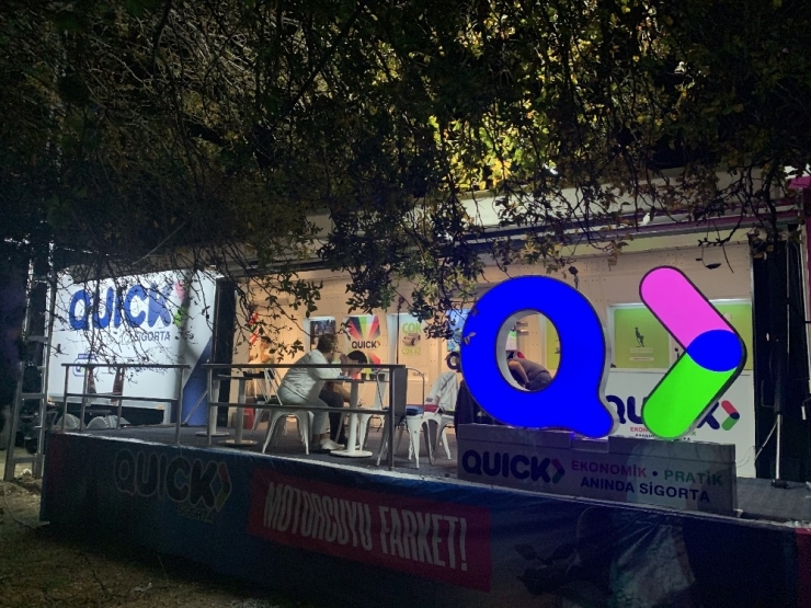 Quick Sigorta Q Truck İle Kuşadası Motosiklet Karnavalı’na Renk Kattı