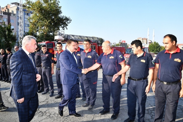 Başkan Gürkan, İtfaiye Personelleri İle Bir Araya Geldi