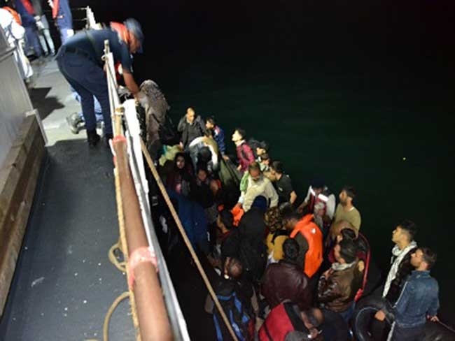 Enez Açıklarında 41 Düzensiz Göçmen Yakalandı