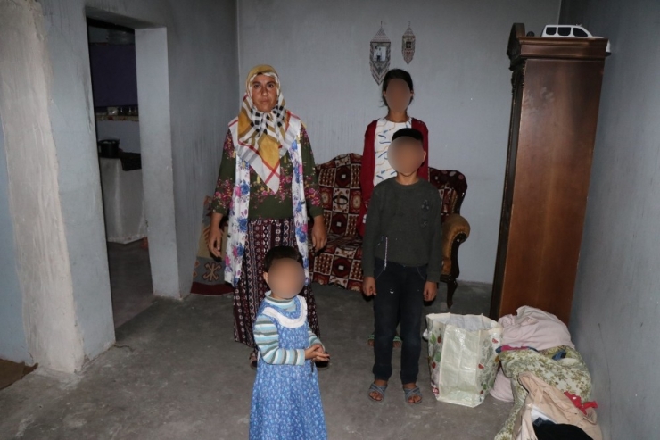 Evleri Yanan Kadın, 3 Çocuğuyla Mağdur Oldu