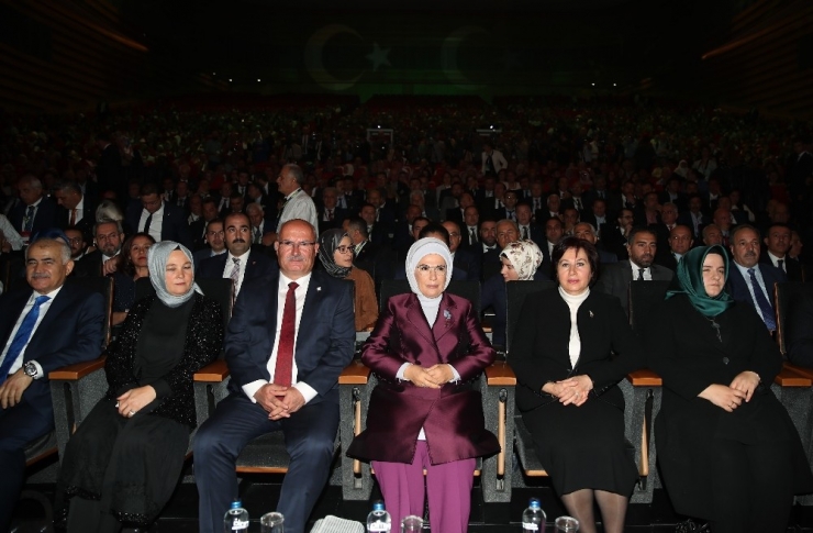 Emine Erdoğan: "Son Zamanlarda Her Alanda Millileşme Gayreti İçindeyiz Ve Teknolojiden Tarıma Birçok Konuda Büyük Mesafeler Kat Ettik"