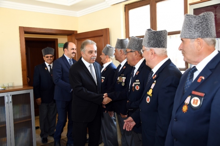 Başkan Altay: "Şehitlerimizin Ve Gazilerimizin Emanetini Aynı Ruhla Koruyoruz"