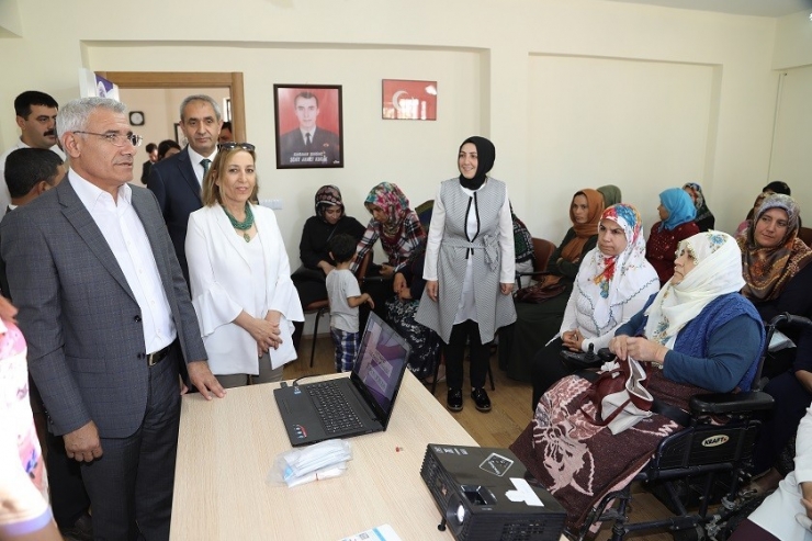 Battalgazi Belediyesi, Kanser Taraması Hakkında Bilgilendirme Toplantısı Yaptı