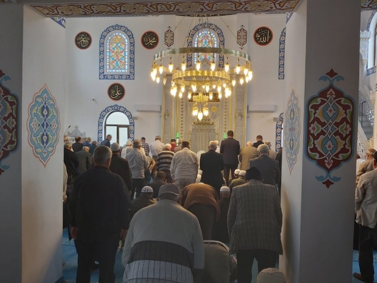 Şehitler Camii Hizmete Açıldı