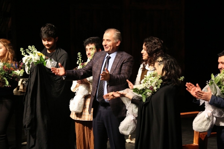 Uluslararası Tiyatro Festivali Kapsamında Denizli 2 Ödüle Adını Yazdırdı