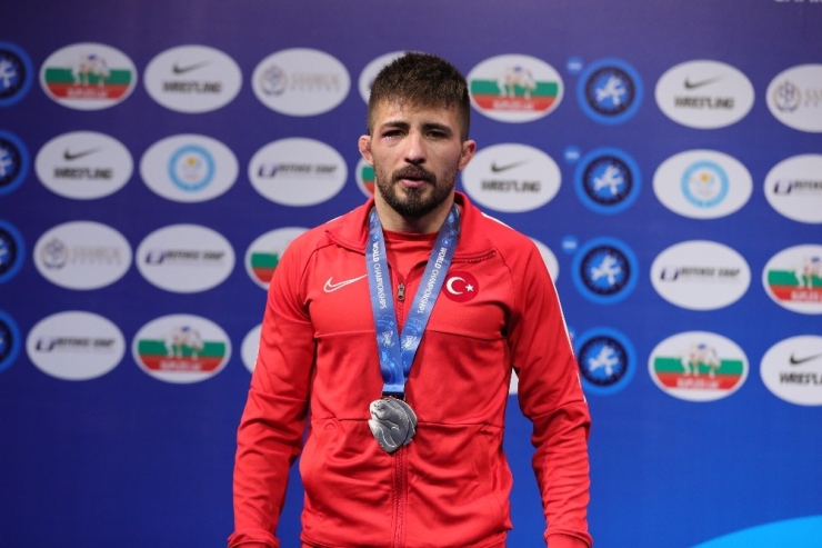 Süleyman Atlı, Dünya Şampiyonası’nda Gümüş Madalya Kazandı