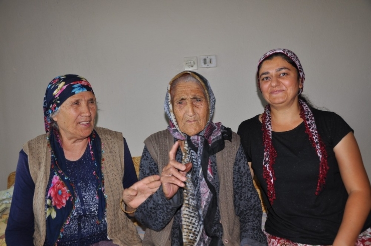 110 Yaşındaki Fatma Nine 3 Padişah, 12 Cumhurbaşkanı, 33 Başbakan Gördü