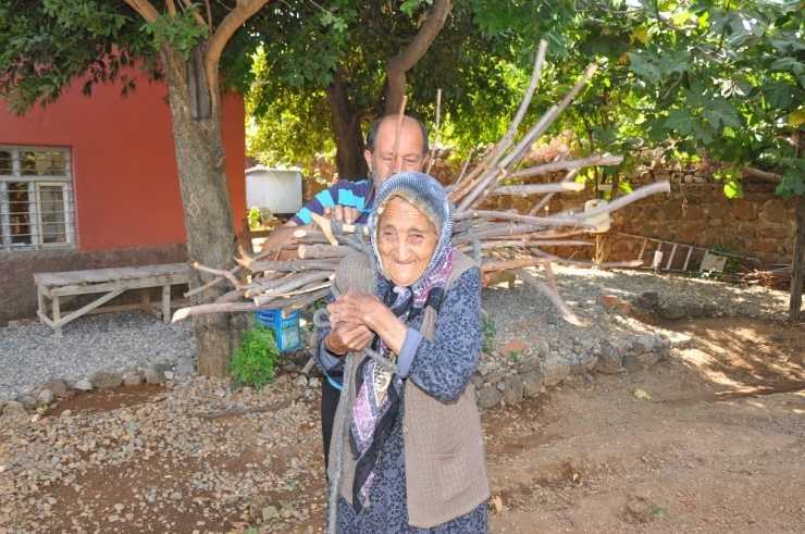 110 Yaşındaki Fatma Nine 3 Padişah, 12 Cumhurbaşkanı, 33 Başbakan Gördü