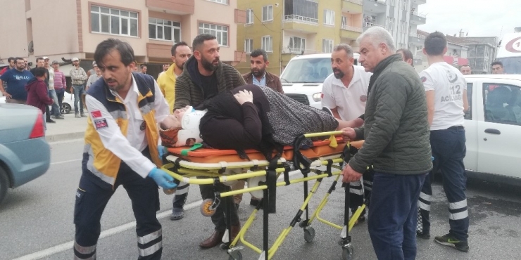 Bafra’da Trafik Kazası: 3 Yaralı
