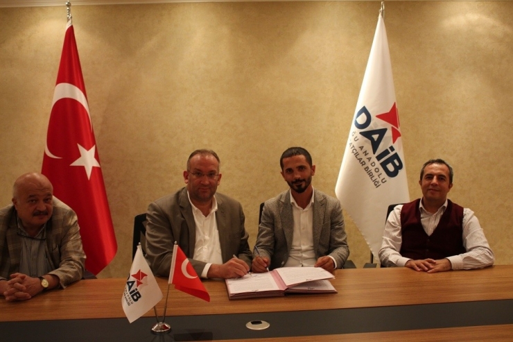 Doğu Anadolu İhracatçılar Birliği Yeni Hizmet Binasının Sözleşmesi İmzalandı