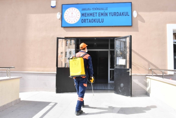 Ankara Büyükşehir Belediyesi İlaçlama Çalışmalarını Aralıksız Sürdürüyor