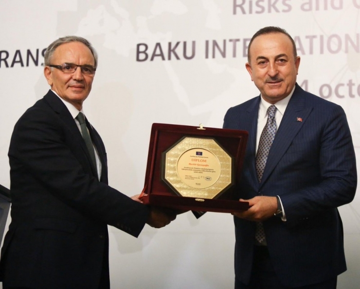Dışişleri Bakanı Çavuşoğlu: ”Haklı Olduğumuz Davamızı En İyi Şekilde Anlatmak İçin Birleşmemiz Lazım”