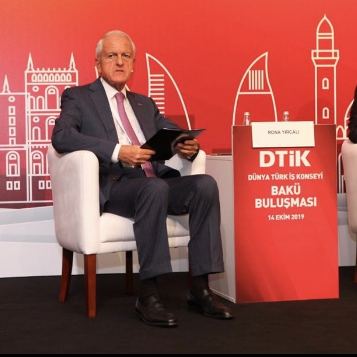 Yırcalı, Türk Diasporası Buluşmasında Moderatörlük Yaptı