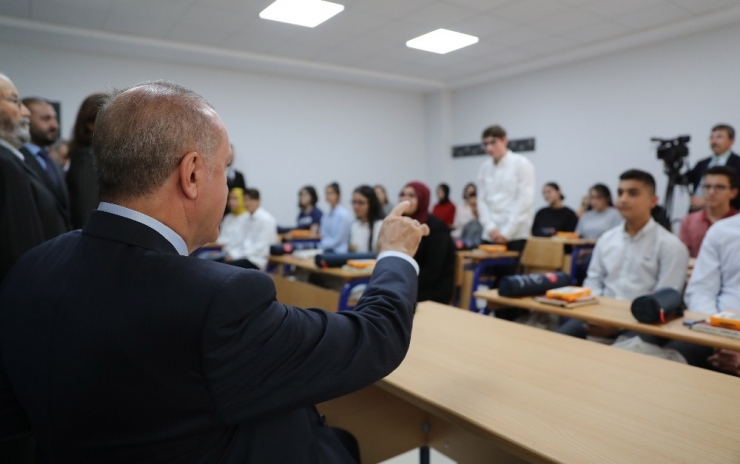 Cumhurbaşkanı Erdoğan, Osman Ulubaş Köşk Anadolu Lisesi’ni Açtı