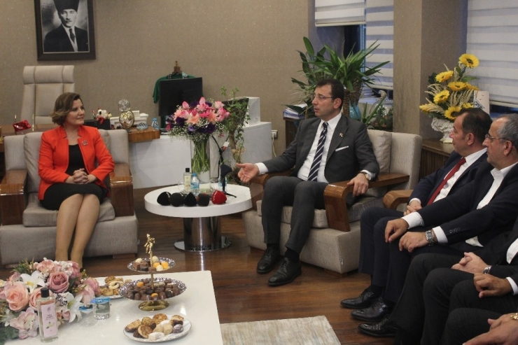 İmamoğlu’ndan İzmit Belediye Başkanı Fatma Kaplan Hürriyet’e Ziyaret