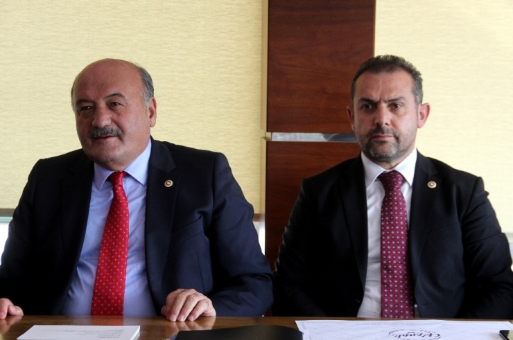 Ak Parti Erzincan Milletvekilleri Karaman Ve Çakır, Gazetecilerle Bir Araya Geldi