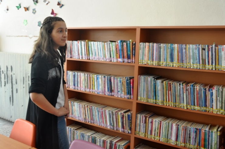 Mardin Kütüphanesi 52 Bin 300 Kitapla Öğrencilerin Hizmetinde