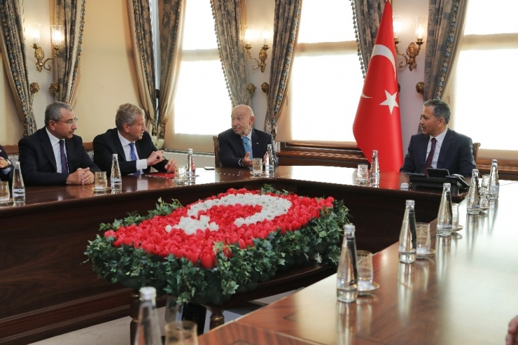 Tff Yönetim Kurulu Üyeleri, İstanbul Valisi Yerlikaya’yı Ziyaret Etti