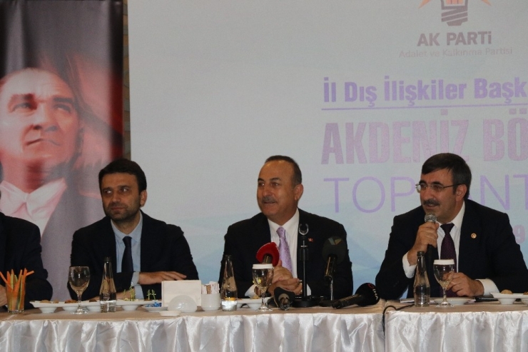 Bakan Çavuşoğlu: "Büyük Bir Oyunu Bozduk, Sahadaki Kazanımlarımızı Masada Kaybetmedik"