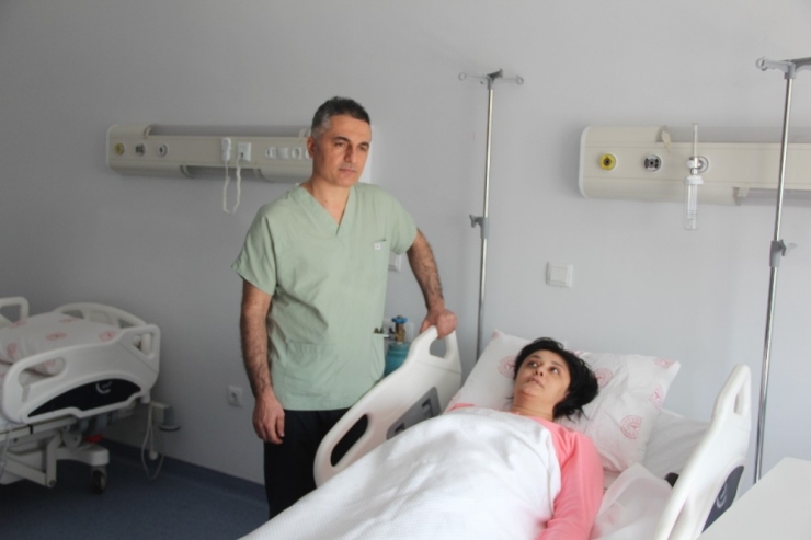 Azerbeycanlı Genç Kadın Malatya’da Sağlığına Kavuştu