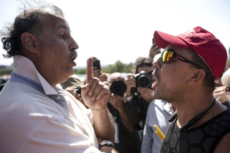Guaido Yanlıları Venezuela’nın Brezilya’daki Büyükelçiliğini Bastı