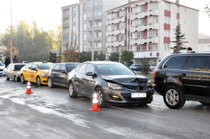 Sorgun’da Zincirleme Trafik Kazası