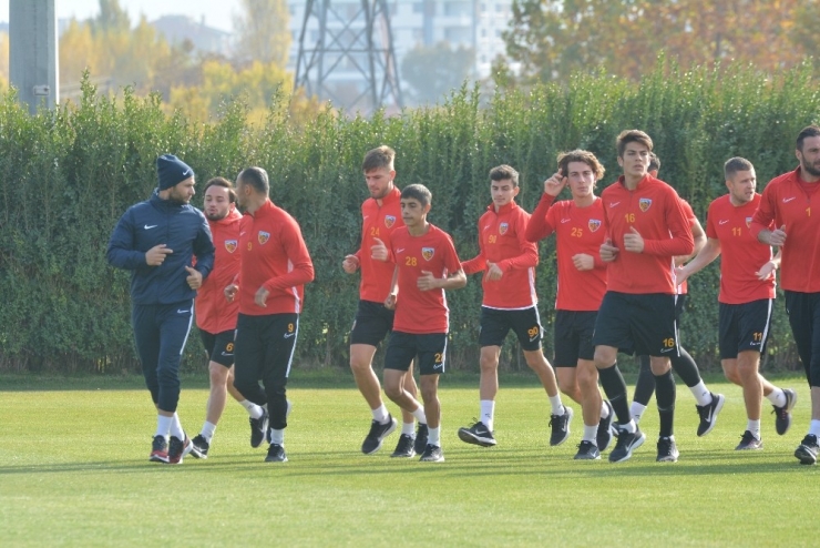 Kayserispor, Sivasspor Maçının Hazırlıklarını Sürdürdü