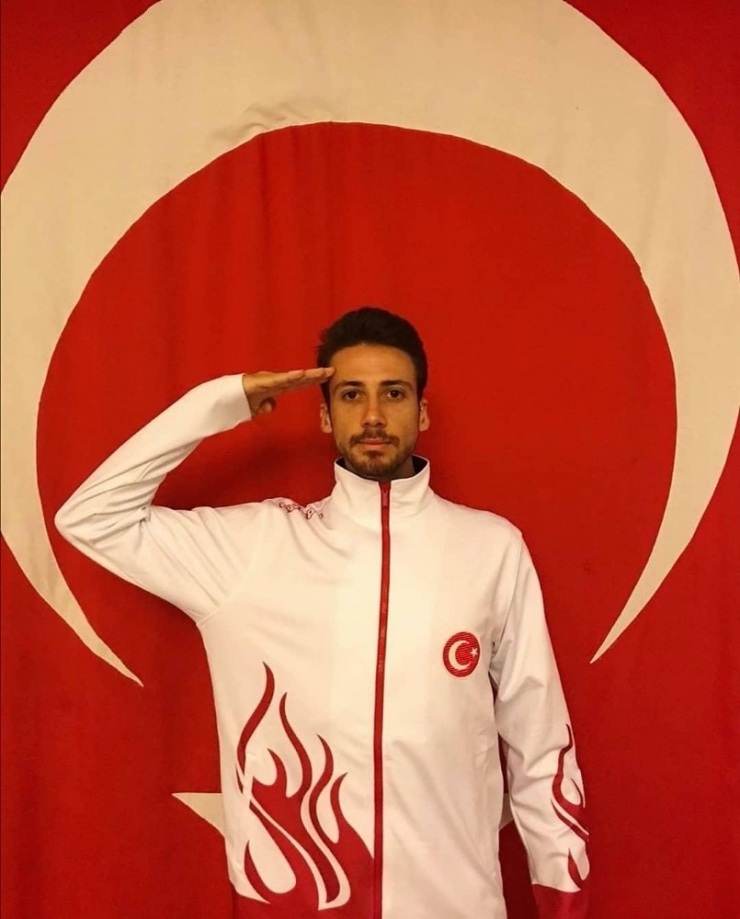 İşitme Engelli Milli Sporcu Ahmet Hakan Tuna, Avrupa Şampiyonu Oldu
