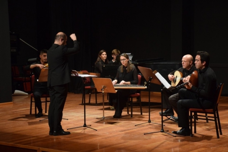 Anadolu Çağdaş Müzik Topluluğu Coşkulu Konseri
