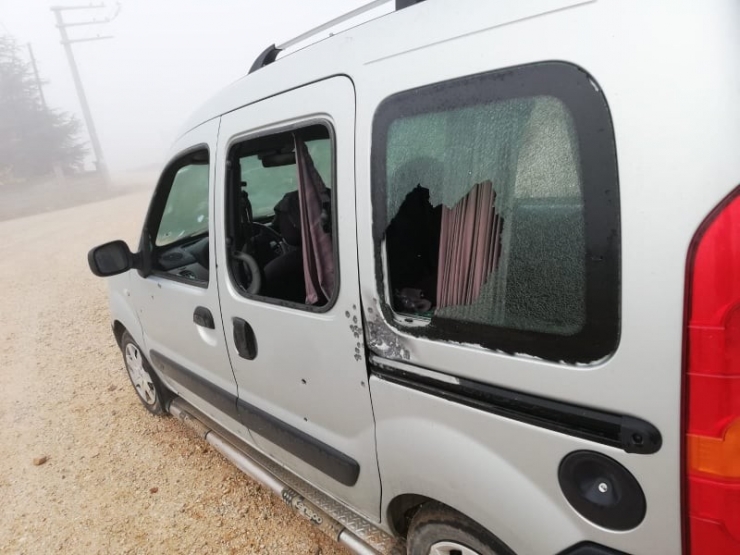 Karaman’da İlçe Belediye Başkanının Aracı Kurşunlandı