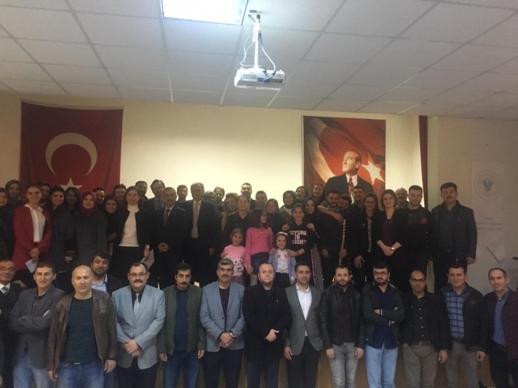 Öğretmenlerin Türk Halk Müziği Konseri Büyük Beğeni Topladı