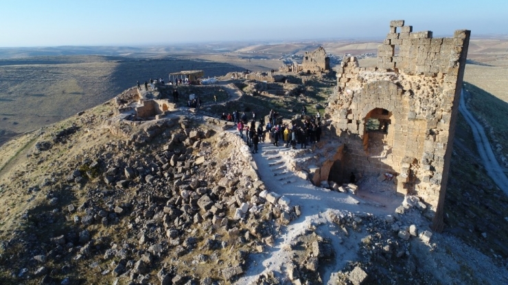 Zerzevan Kalesi Bu Yıl Ziyaretçi Rekoru Kırdı