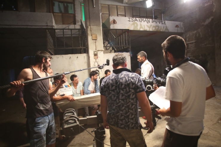 Yapımcı Gökhan Mumcu: "Toplum Olarak Gülmek İstiyoruz"