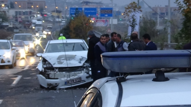 Diyarbakır’da Zincirleme Trafik Kazası: 4 Yaralı
