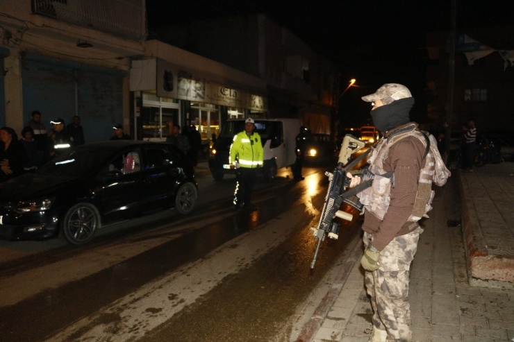 Adana’da Bin Polisle Asayiş Uygulaması