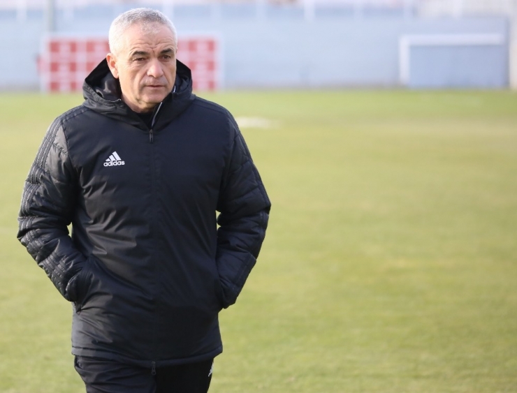 Rıza Çalımbay: “Fenerbahçe Maçını Kazanmak İstiyoruz”