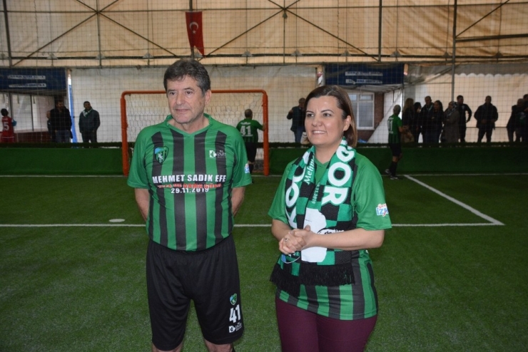 Kocaelispor’un Efsane Futbolcuları Efe’yi Anma Programında Buluştu
