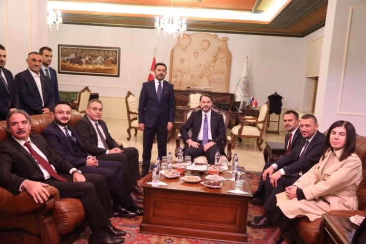 Hazine Ve Maliye Bakanı Albayrak, Nevşehir Belediyesi’ni Ziyaret Etti