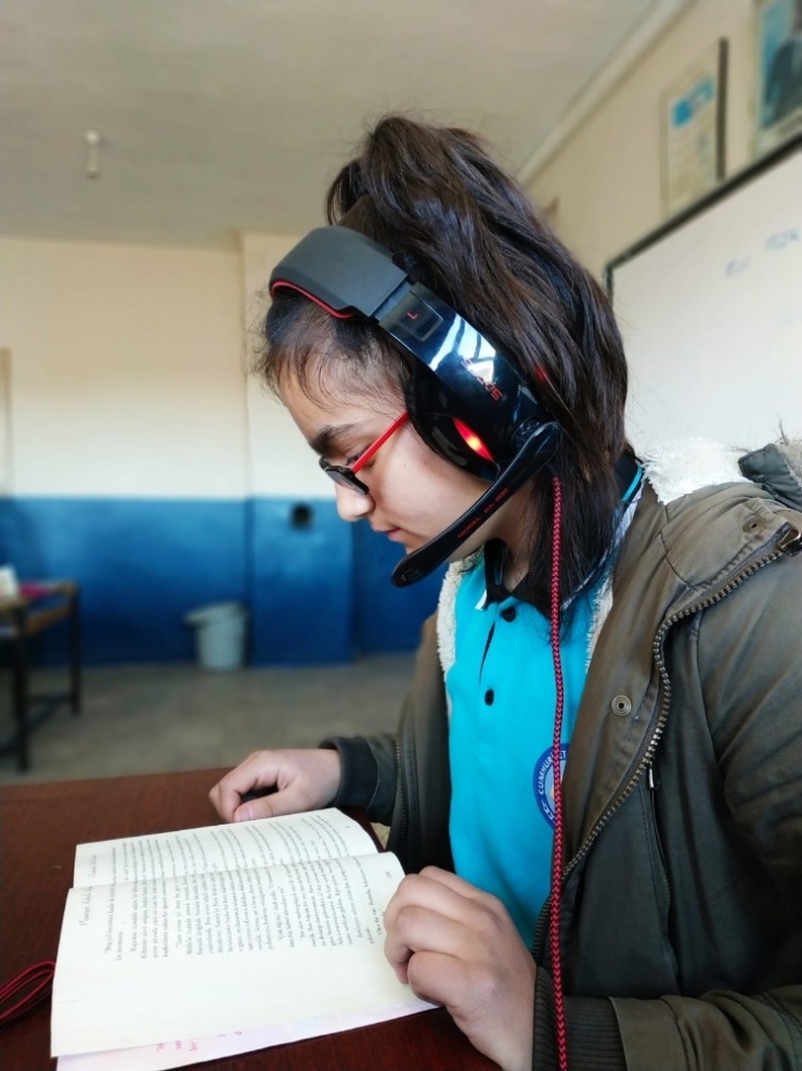 Mazıdağı’nda Görme Engelliler İçin Kitaplara Ses Ver Projesi Başlatıldı
