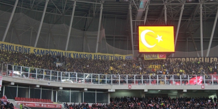 Süper Lig: Sivasspor: 0 - Fenerbahçe: 0 (Maç Devam Ediyor)