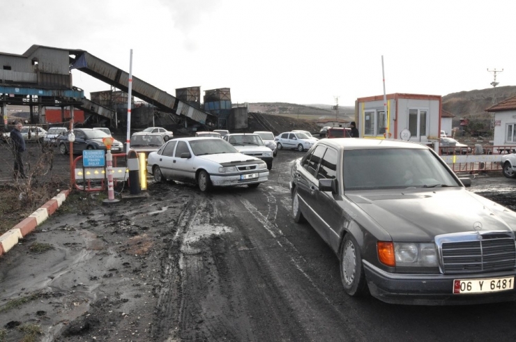 Sorgun’da İşten Çıkartılan 135 Maden İşçisi Eylem Yaptı