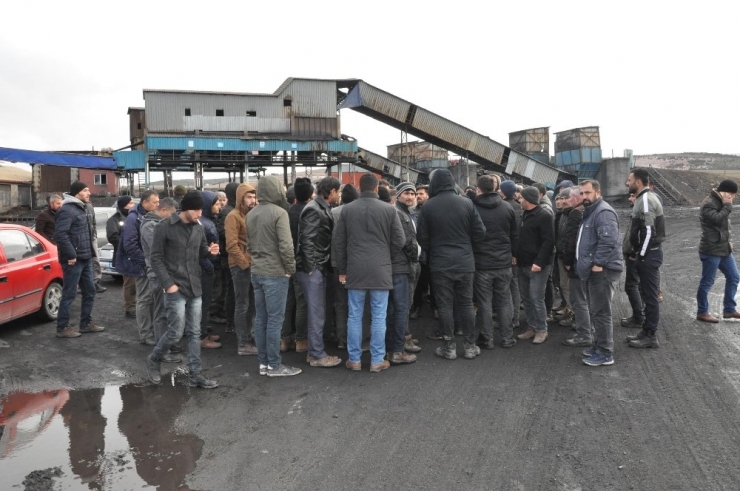 Sorgun’da İşten Çıkartılan 135 Maden İşçisi Eylem Yaptı