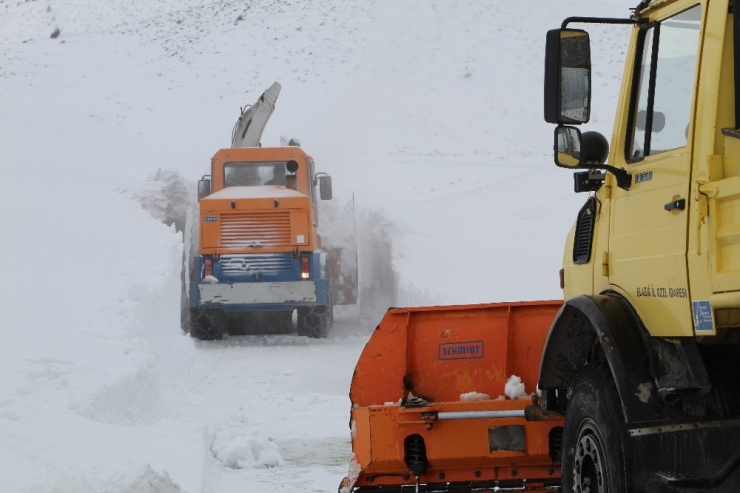 Elazığ’da 42 Köye Kar Nedeniyle Ulaşım Sağlanamıyor