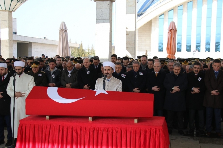 Şehit Uzman Çavuş Ankara’da Son Yolculuğuna Uğurlandı