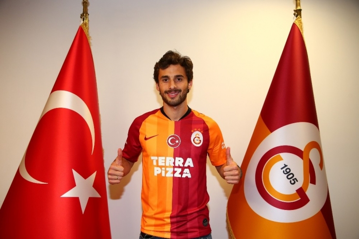 Galatasaray, Yeni Transferlerin Lisansını Çıkardı