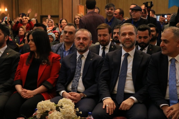 Ak Parti’li Kandemir: "Her Şeyi Millileştirdik Ana Muhalefetimizi Millileştiremedik"
